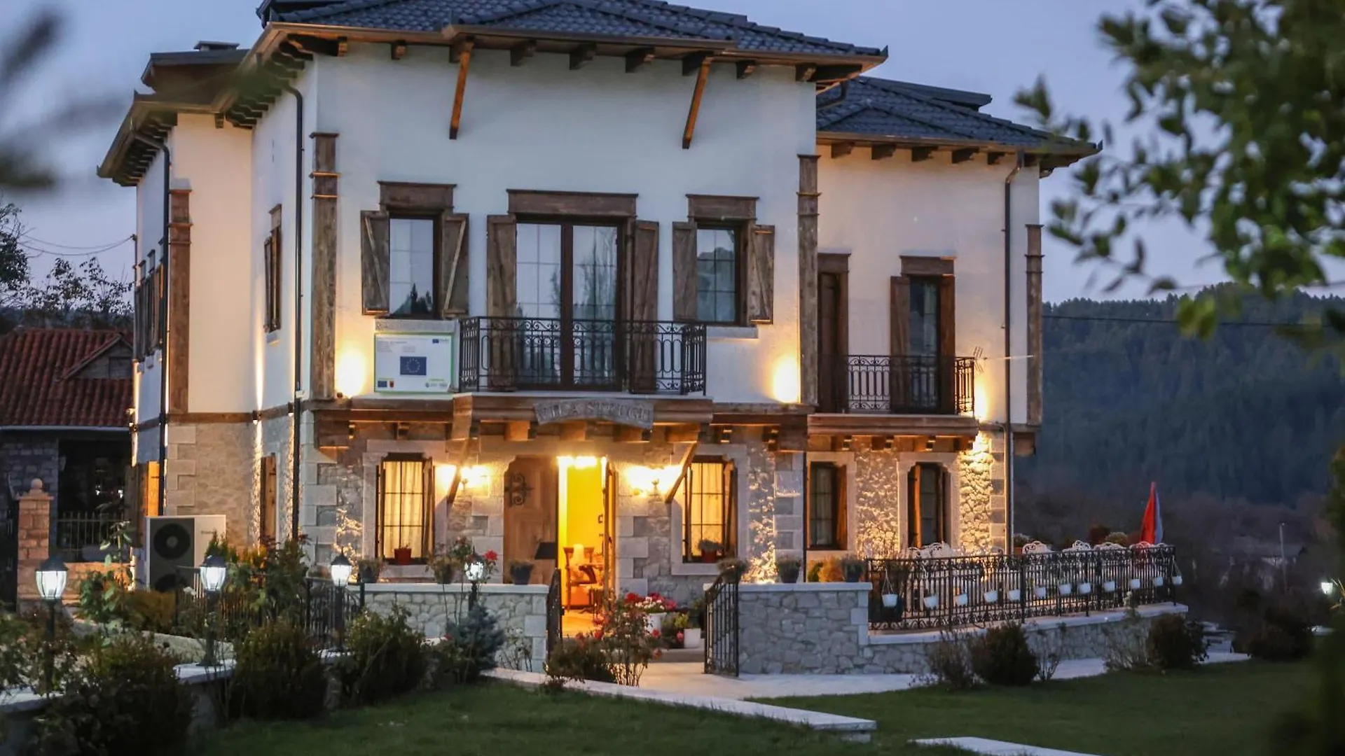 Vila Strugu Voskopojë 3*,